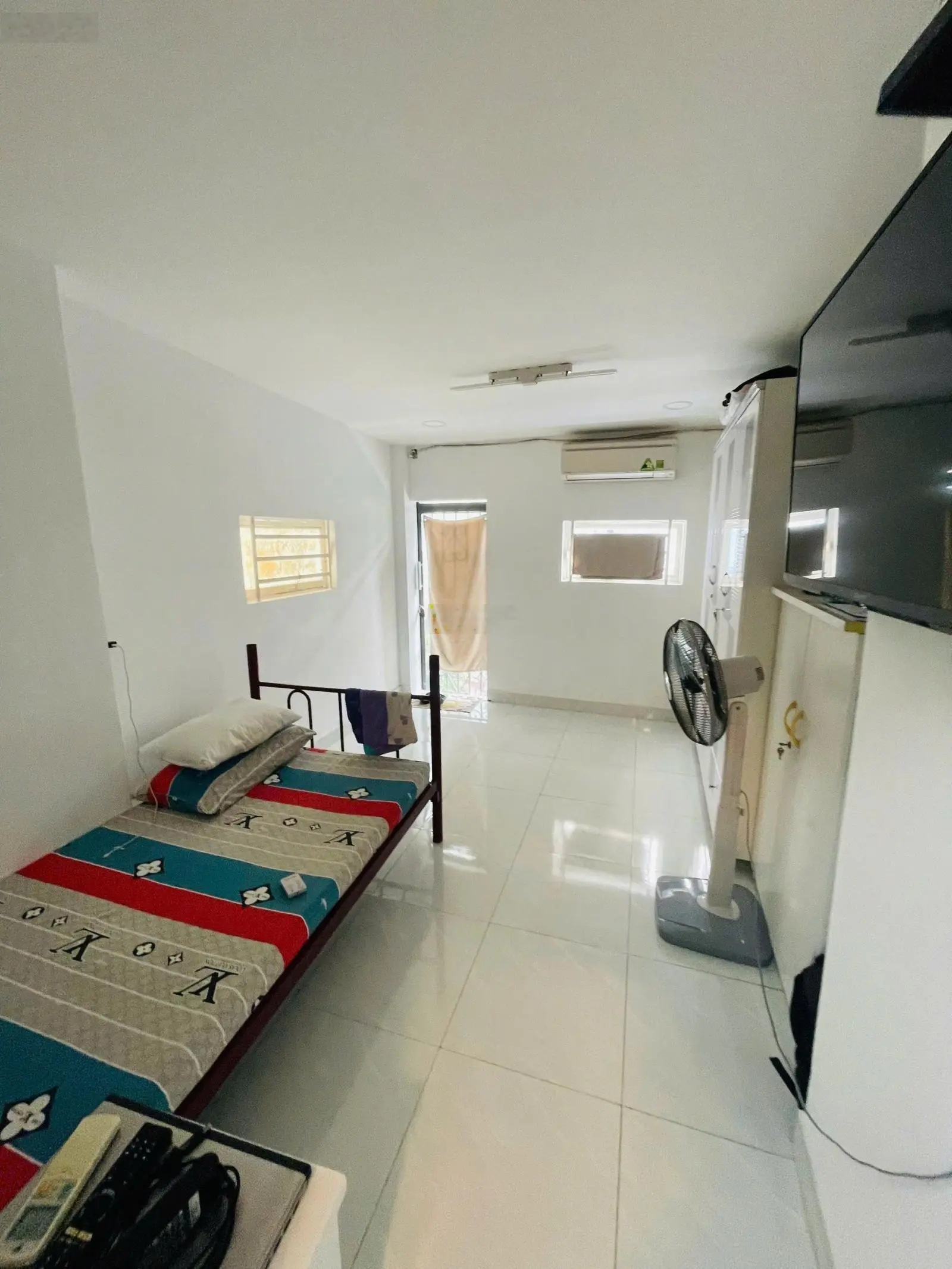 Bán căn góc 2 mặt hẻm rộng 3m 40m2 Lê Văn Duyệt P3 BT ngay Phan Xích Long