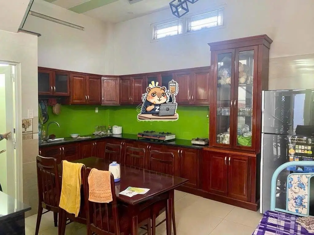 Bán nhà 3 tàng hẻm ô tô Quốc Lộ 13 Thủ Đức, 68m2 giá chỉ 5,5 tỷ, sổ hồng hoàn công đủ