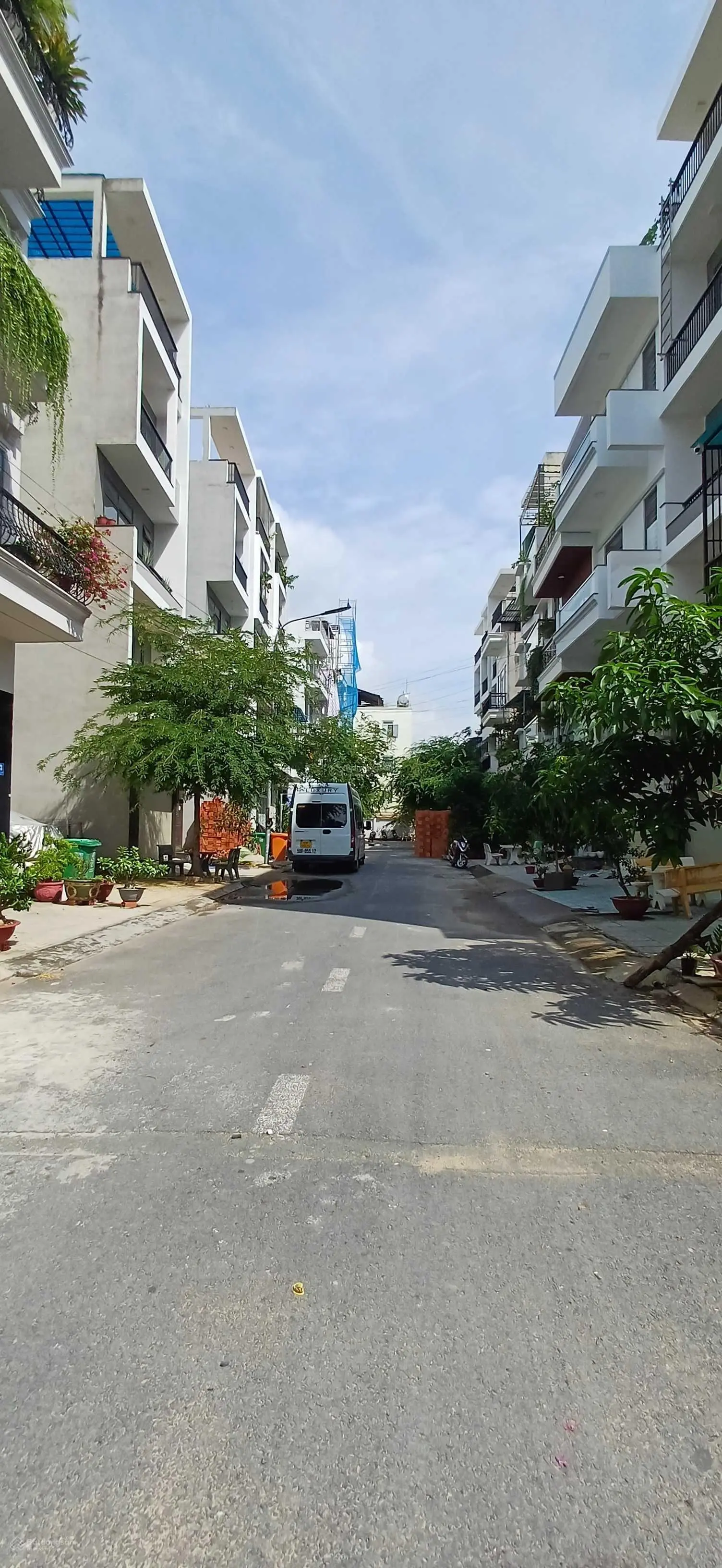 6.1 tỷ - Nhà phố vip 1 trệt 4 lầu - Ngã Tư Ga - p. Thạnh lộc - Q12 - HCM (thiết kế mới - hiện đại)