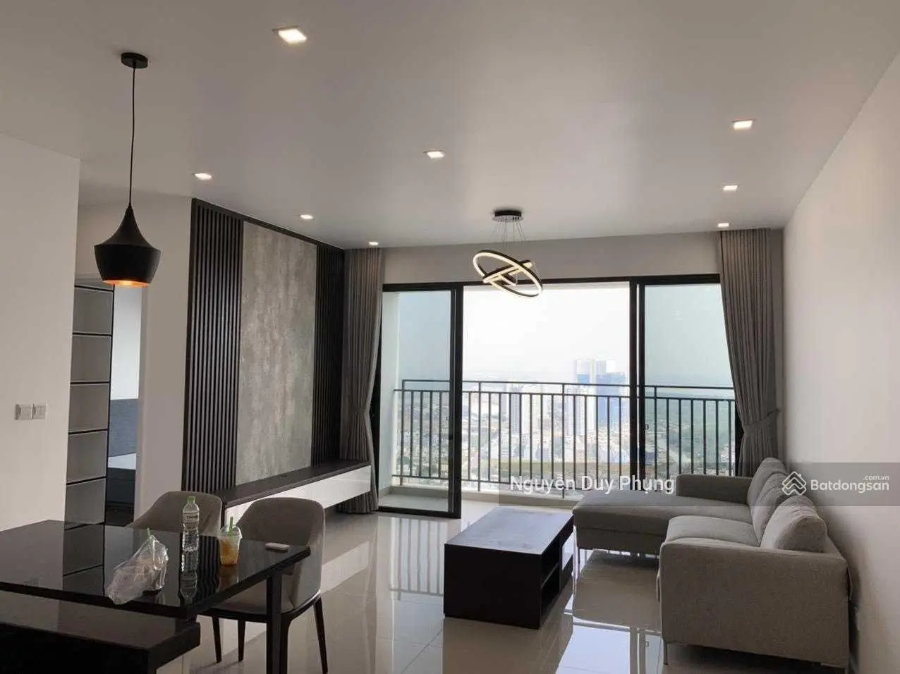 Cần bán 5 Căn hộ The View, diện tích 105m2, 2PN-2WC, nội thất cơ bản, tầng cao, view sông Sài Gòn.