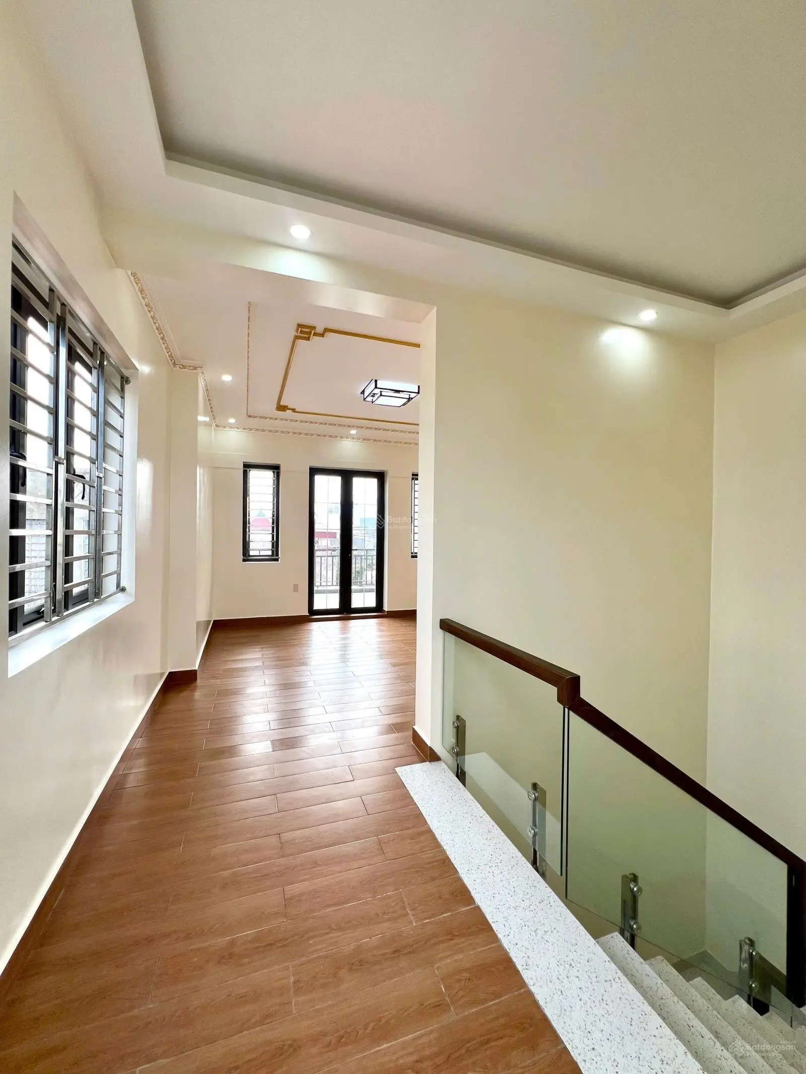 Bán nhà riêng view đẹp tại phường Dư Hàng Kênh, giá tốt nhất chỉ 4,68 tỷ VND, 65m2