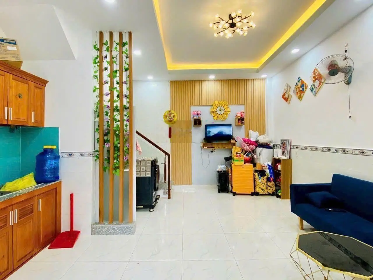 CỰC SỐC!!! - Nhà Nguyễn Thái Sơn, Gò Vấp dt 35m2 chỉ có 1tỷ9. Sát bên chợ Gò Vấp. Sẵn nội thất