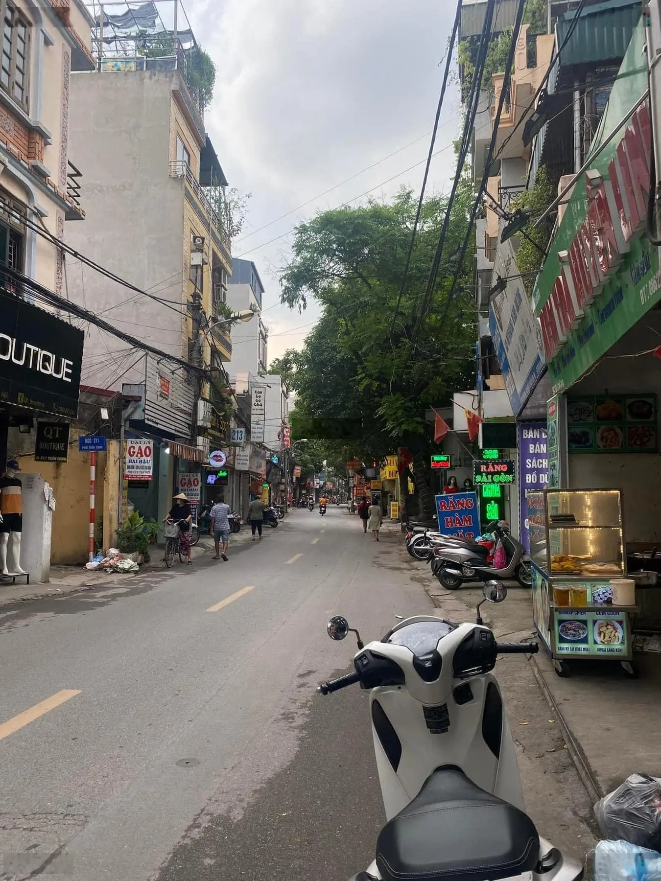 Đất Trần Cung. Mặt ngõ, KD tấp nập ngày đêm, đường rộng 8m, lô góc 2 đường ô tô tránh, dừng đỗ
