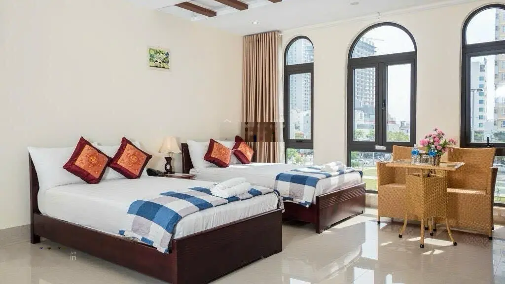 Vip rẻ! Bán tòa căn hộ đường Phước Trường 15, 8 tầng, Dt 80m, gần biển. Giá chỉ 16,x tỷ Tl