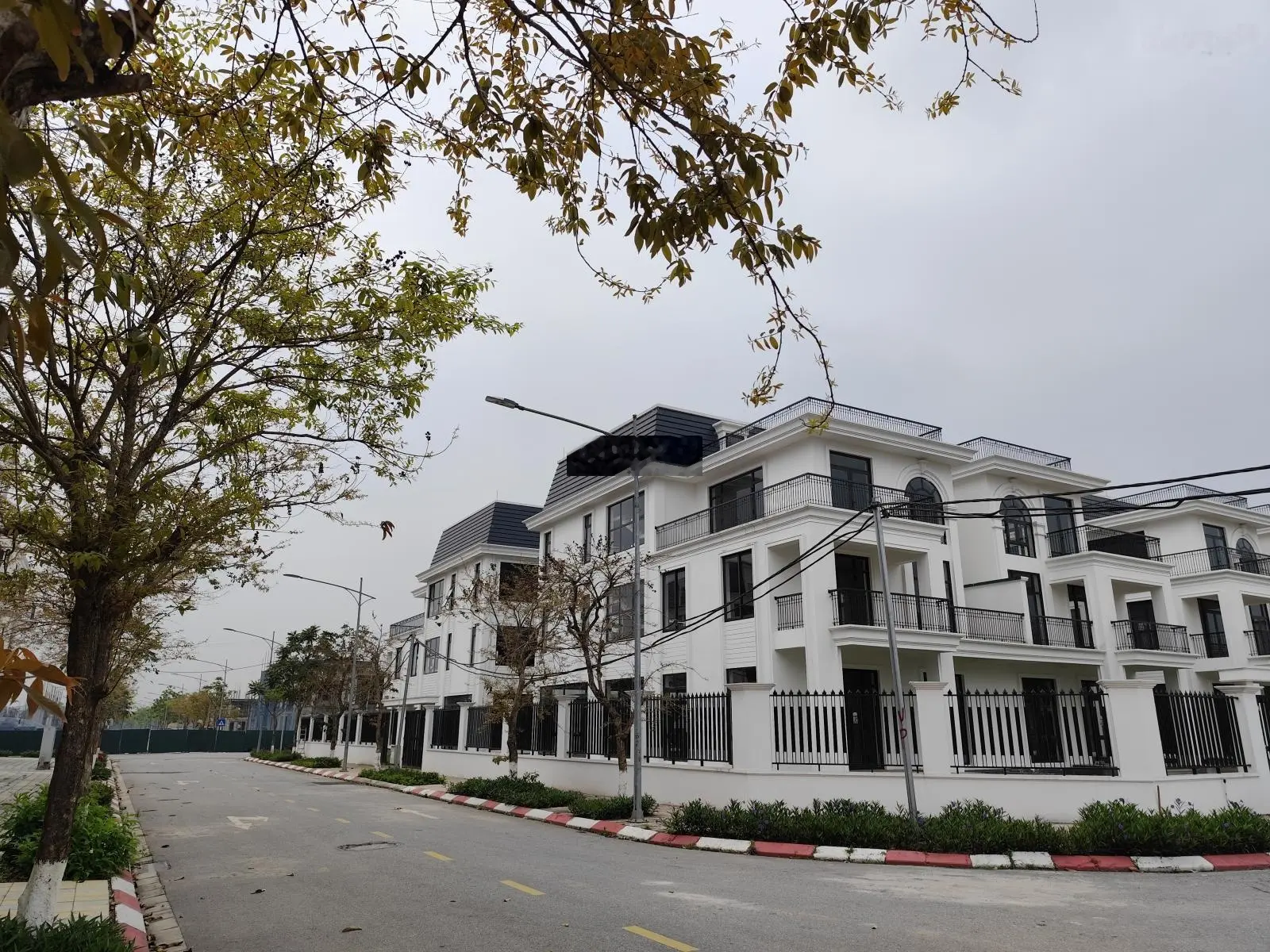 Bán BT HUD Me Linh Central, giá thỏa thuận, 250m2, 4PN, 3WC, Mê Linh, Hà Nội hàng hot