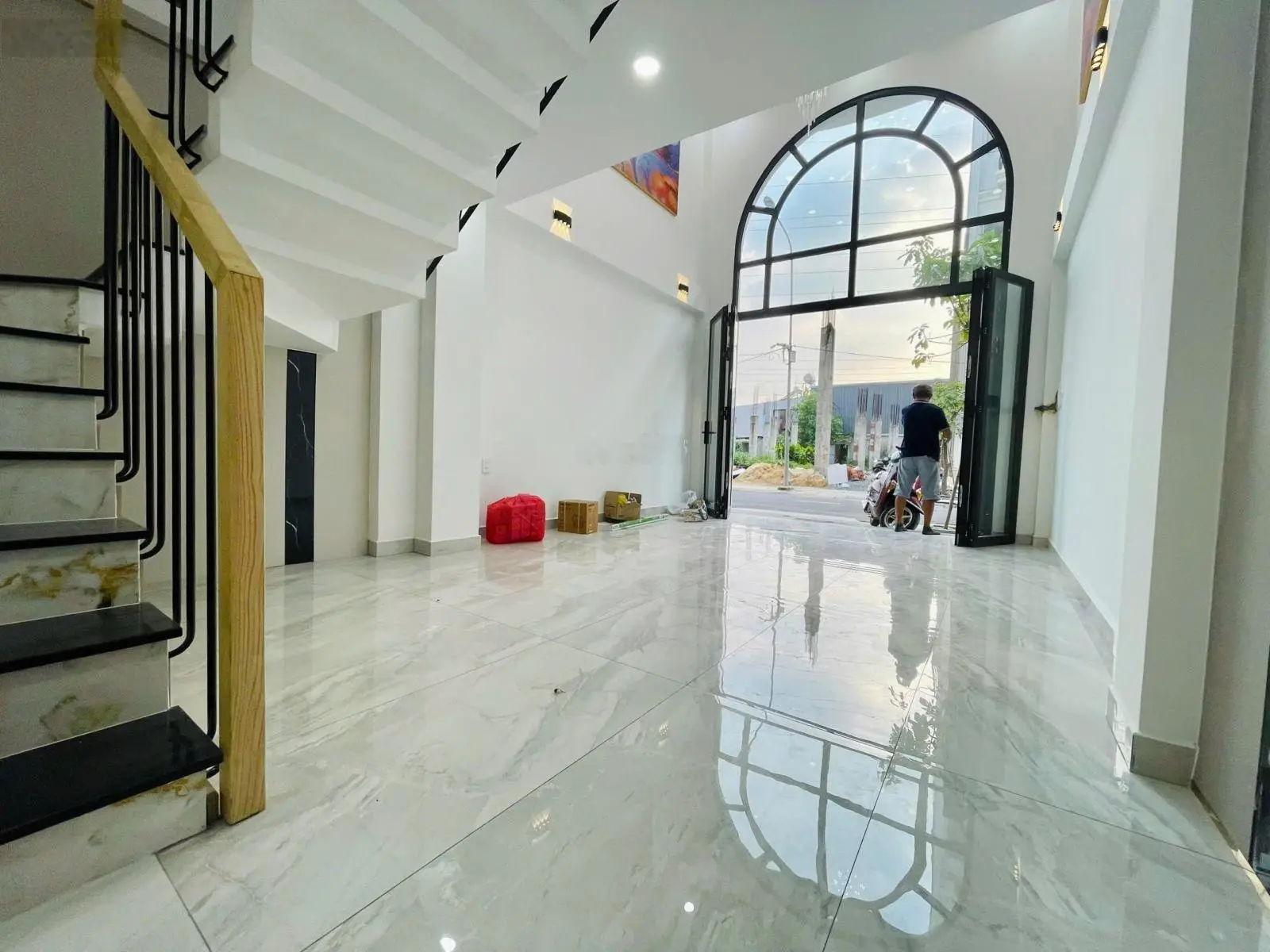 Dự án nhà phố Nguyễn Oanh kết cấu: 1 trệt 1 lửng 3 lầu gồm 1PK, 4PN, 5WC