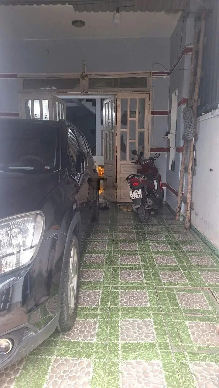 Chính Chủ Gửi Bán Nhà Lầu Trệt Gần Ngã Tư Chiêu Liêu DT 69m2 sân xe hơi Giá chỉ 3,4 tỷ