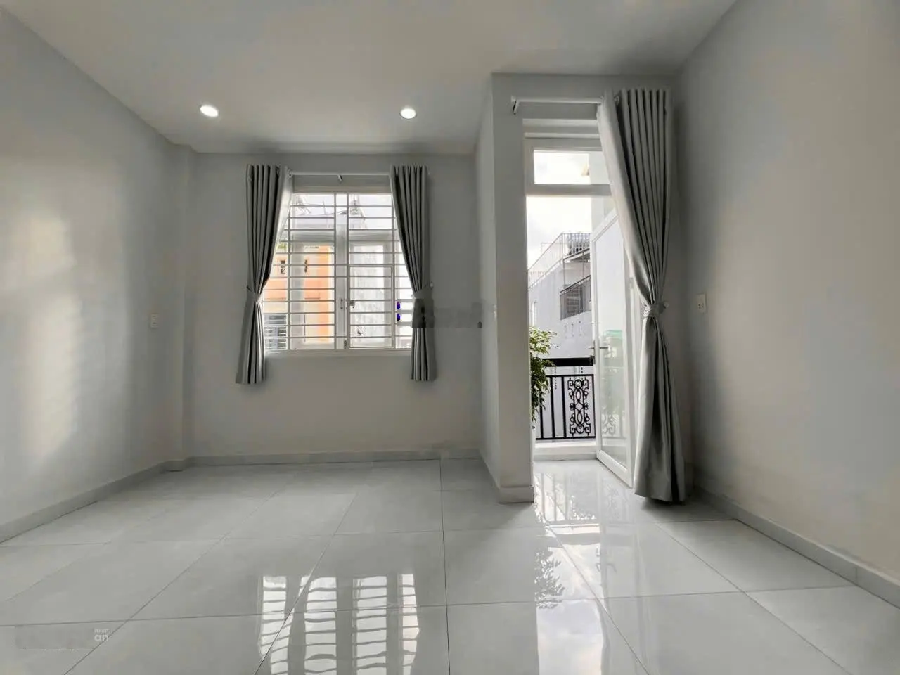 Nhà sổ hồng riêng Thạnh Lộc 12, 4,55 tỷ, 52m2, 3PN, 3WC, cực chất bao đẹp,ngã tư Ga, chợ Cầu Đồng