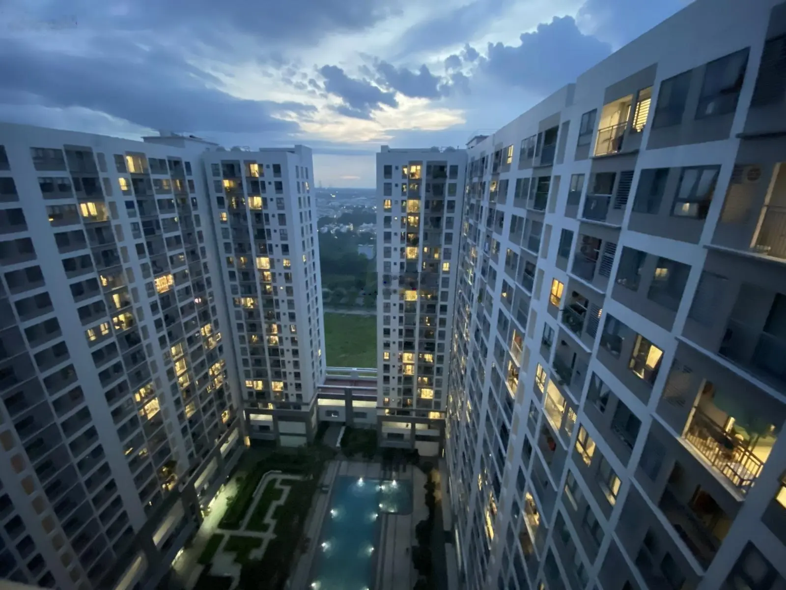 Office Tel Q7 Boulevard 28m2 1.1 tỷ - Cho thuê 5.5tr - Phân tích Q7 Boulevard