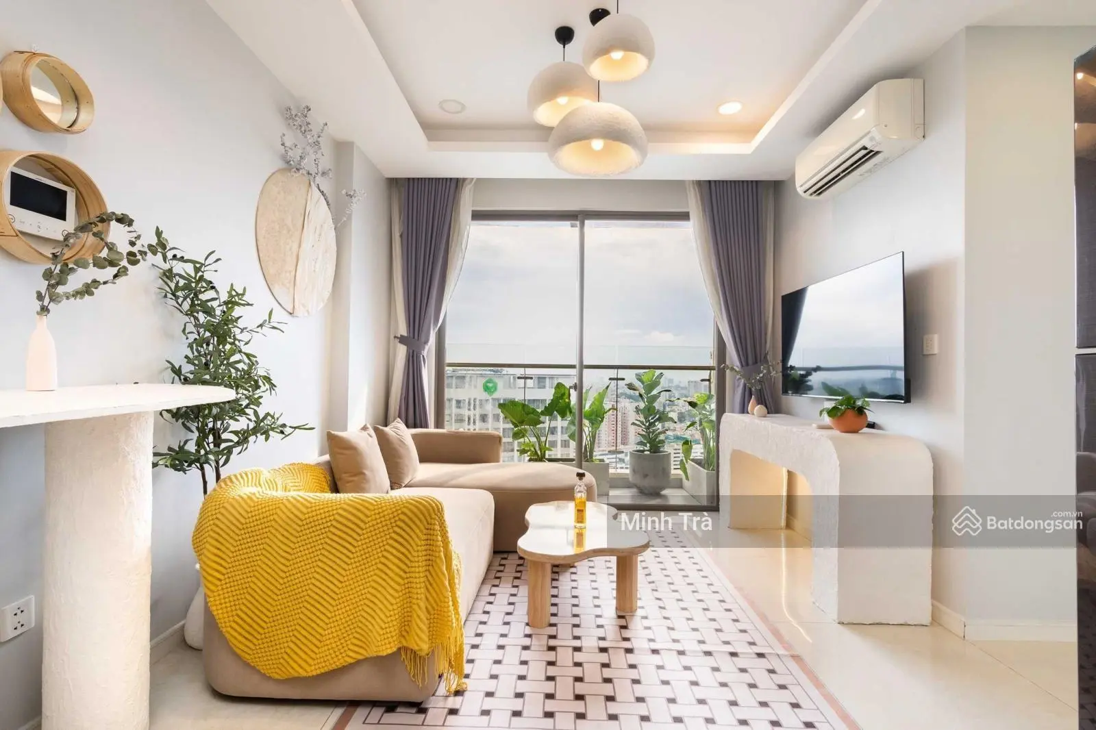 Bán gấp căn hộ Lucky Palace, Quận 6, 2PN, 82m2, sổ hồng, giá 4 tỷ. LH: 0939 125 *** Trà