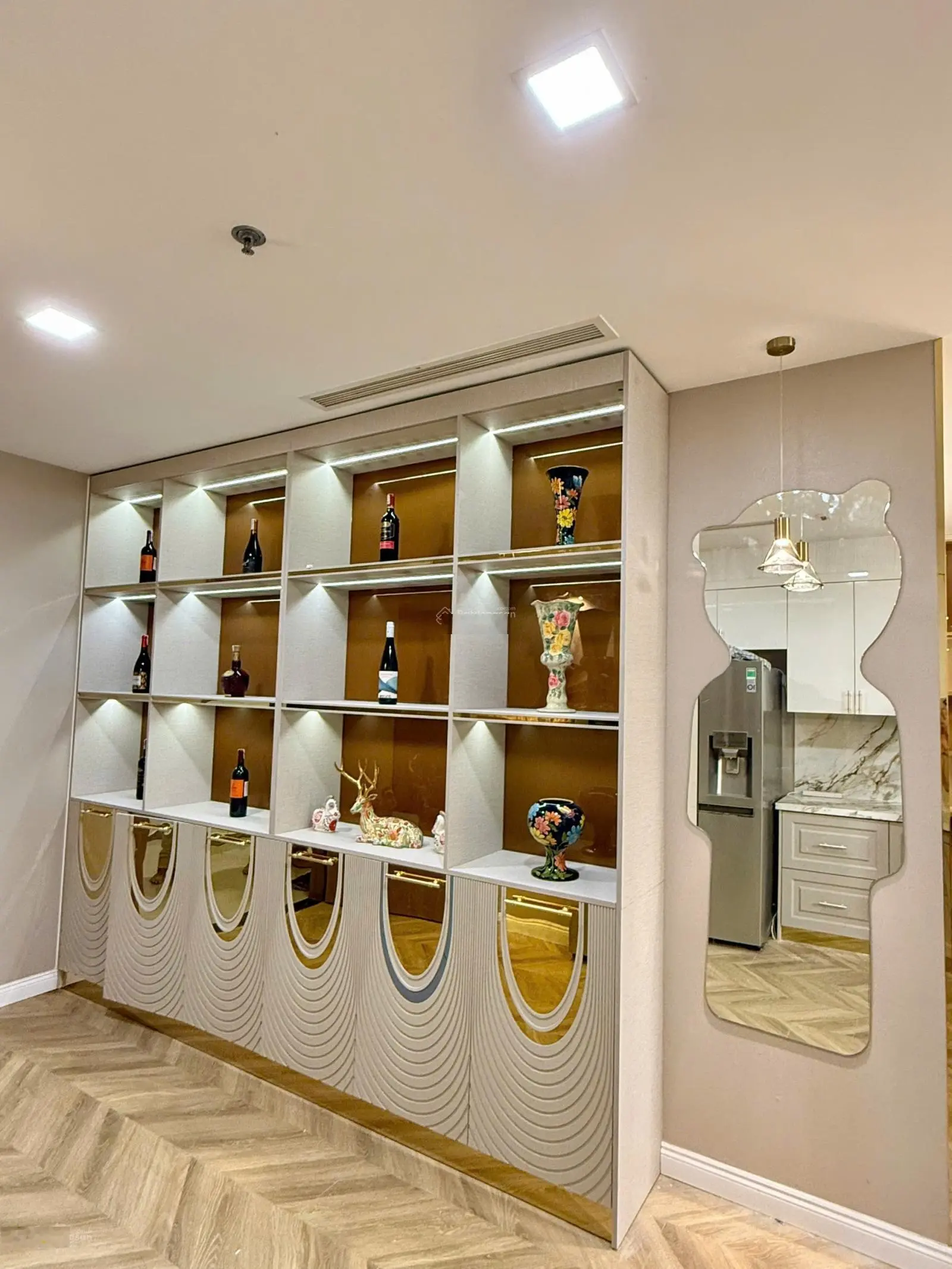 Bán gấp siêu phẩm 3PN Vinhomes Central Park, view sông, full nội thất luxury sang chảnh