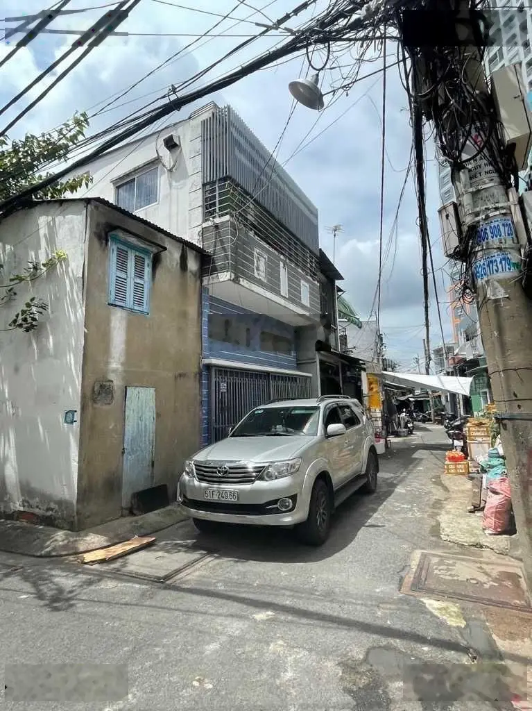 NHÀ BÁN TRUNG TÂM TÂN PHÚ-HẺM 4M-61M2 3,7 tỷ