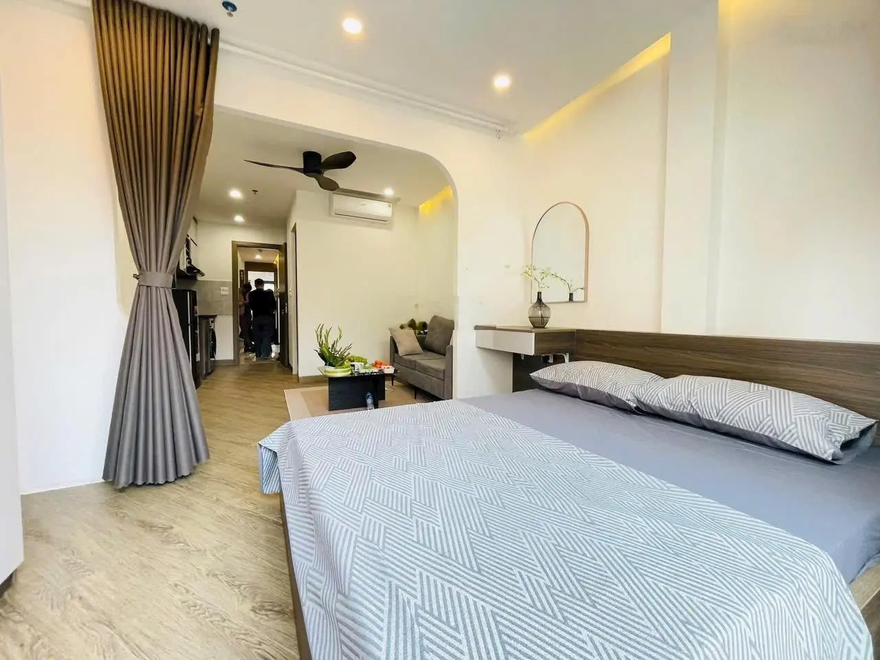 Bán nhà riêng hoàng hoa thám 35m2 6 tầng giá 7.9 tỷ mặt tiền 5m nhà đẹp mới xây thang máy