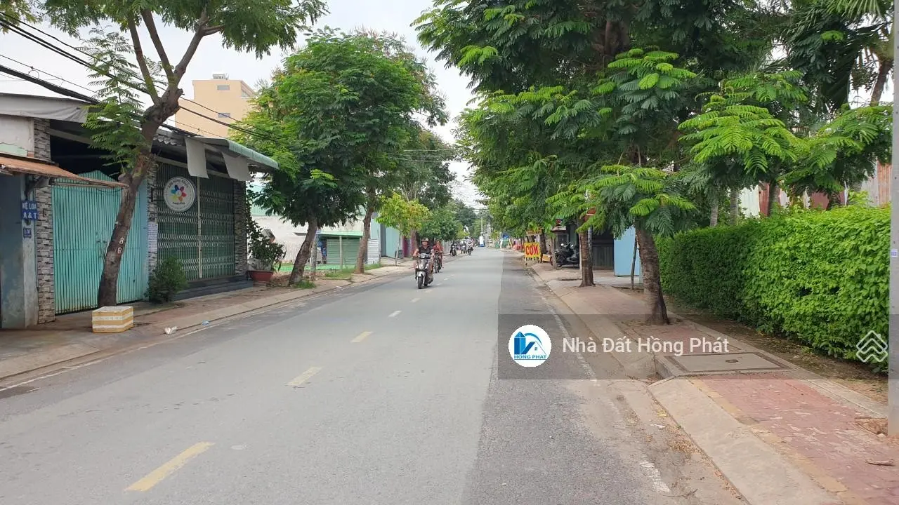 Nhà mặt tiền Bà Điểm 4, DT 4m*16m, 01 lầu, gần trường Bùi Văn Ngữ - Hóc Môn