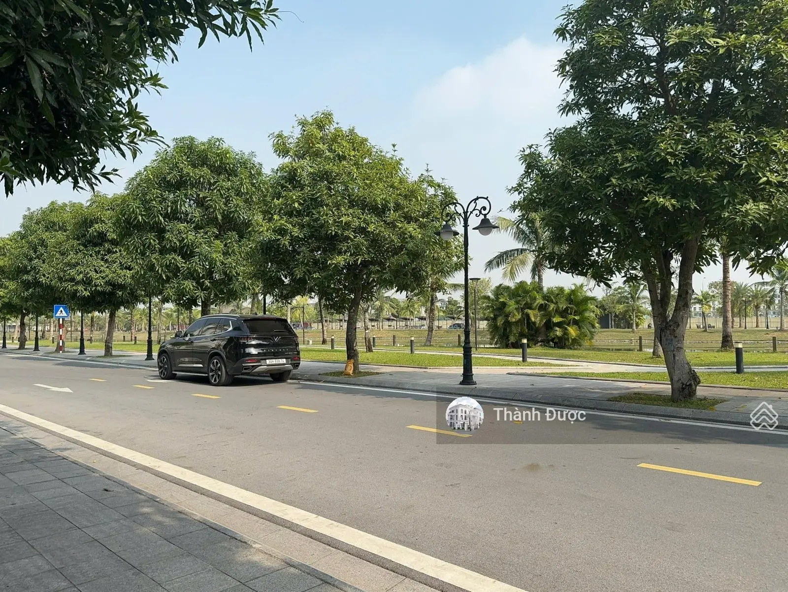 Bán biệt thự vip nhất mặt hồ ngọc trai vinhomes ocean park 1 - giá đầu tư cực tốt