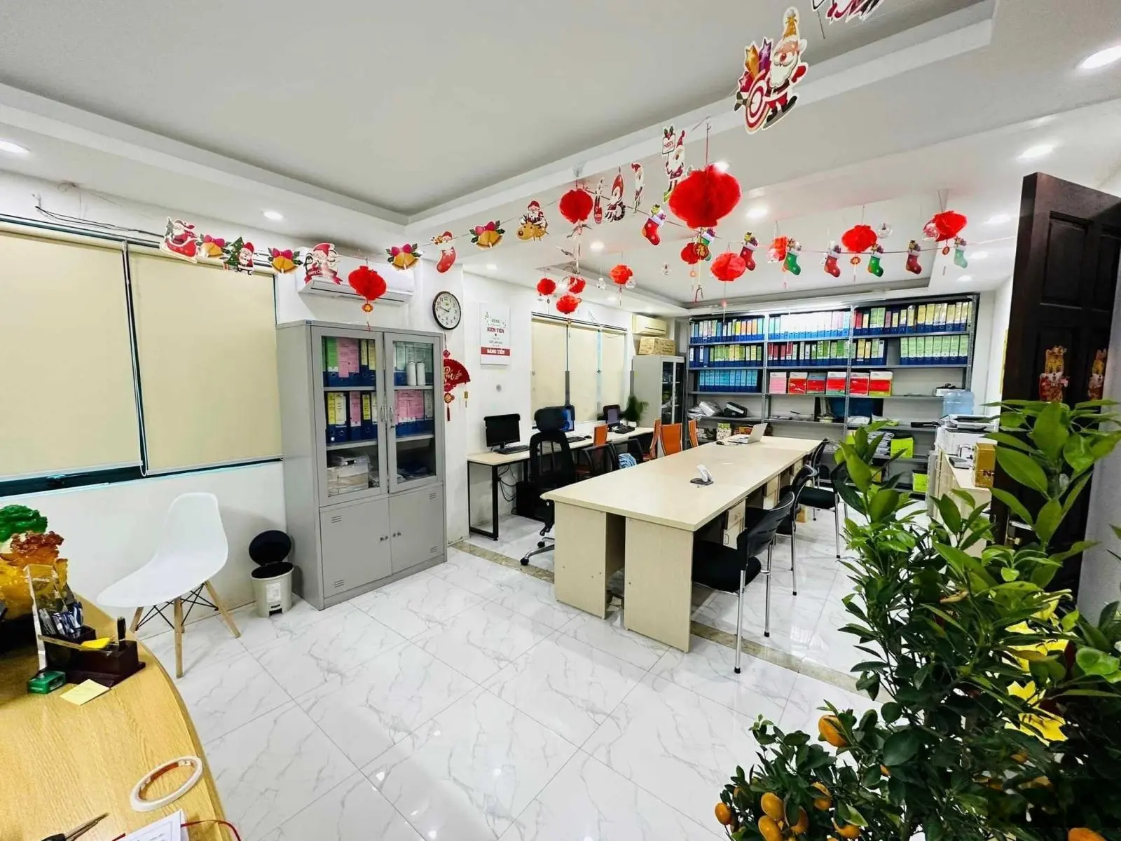 Hạ chào! Bán nhà mặt phố Nguyễn Xiển - Thanh Xuân - 85m2, đường 12m, vỉa hè 5m, kinh doanh khủng