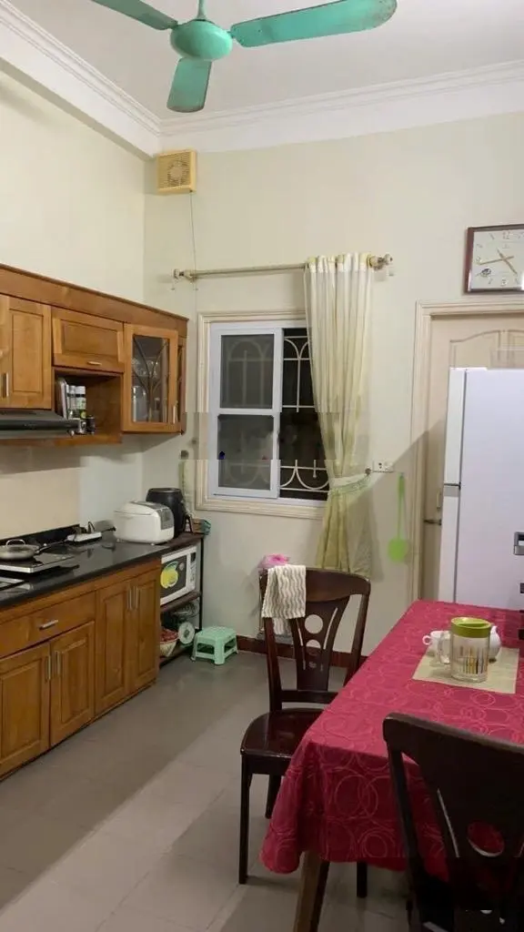 Bán nhà khu phân lô phố Hoàng Đạo Thành 3 Tầng - 60m2- 9 Tỷ 800