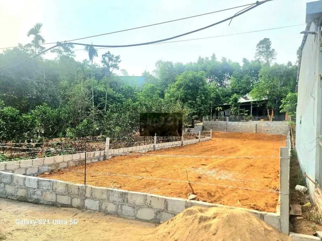 Bán 300m2 . Gần giáp Hòa Thọ Tây, .gần sát ủy ban nhân dân Hòa Nhơn.