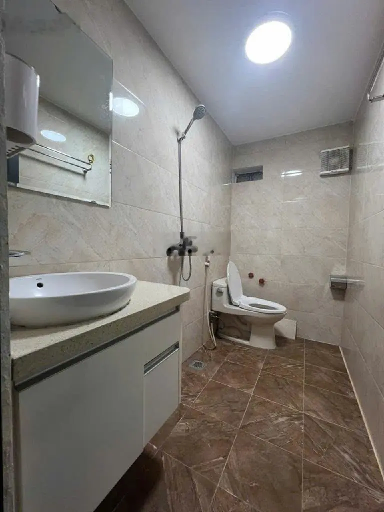 Bán nhà XUÂN ĐỈNH 55m2,mt đẹp 4.5m giá 9.95 tỷ.
