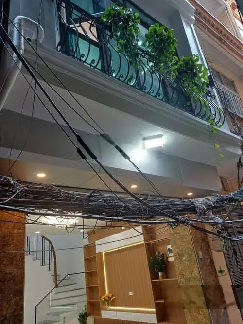 Bán gấp nhà riềng phố Nguyễn Phúc Lai 48m 4Tg MT 4.2m hơn 10 tỷ Ô tô KD sầm uất