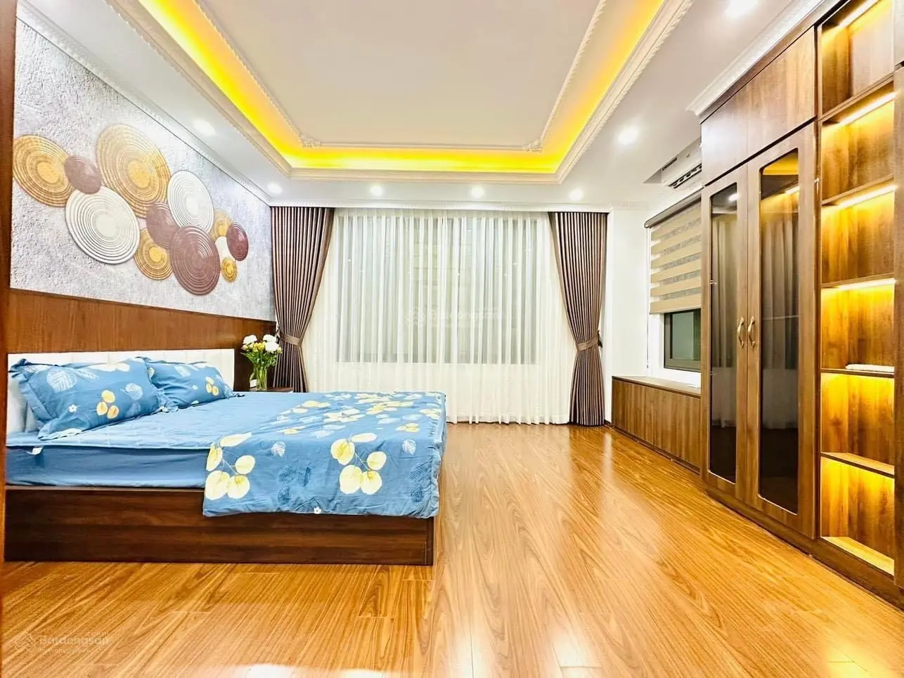 Cần bán nhà phố Phương Mai 36m x 5 tầng, Q Đống Đa, lô góc 3 thoáng, mới đẹp long lanh, hơn 7 tỷ