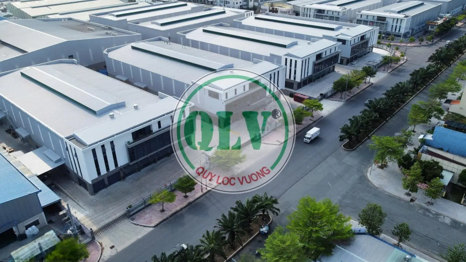 Bán hoặc cho thuê nhà xưởng KV 10.114m2 tại KCN Đức Hòa, Long An.