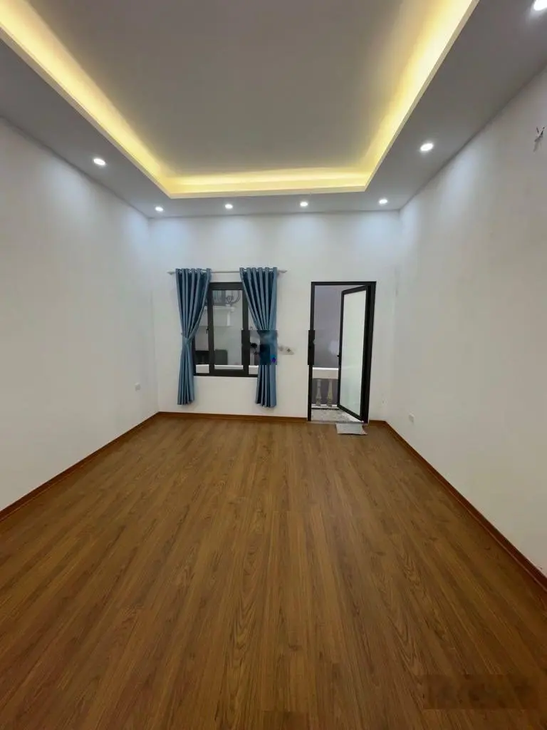 Bán nhà phố Thụy Khuê 23/27m2 2.5T MT 3.7m 4.05 tỷ