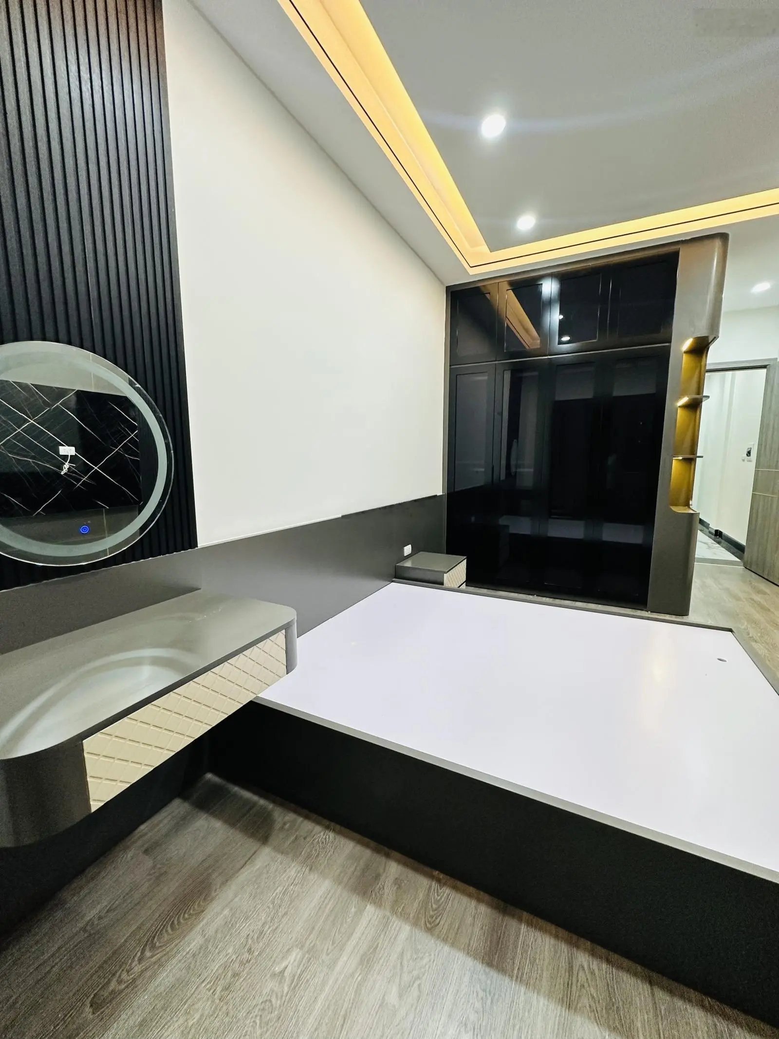 Chính Chủ Bán Căn Nhà Vị Trí Đẹp Nhất Khu Nguyễn An Ninh,Bách Khoa 55m2, 6T Thang Máy,Cách Phố 20m