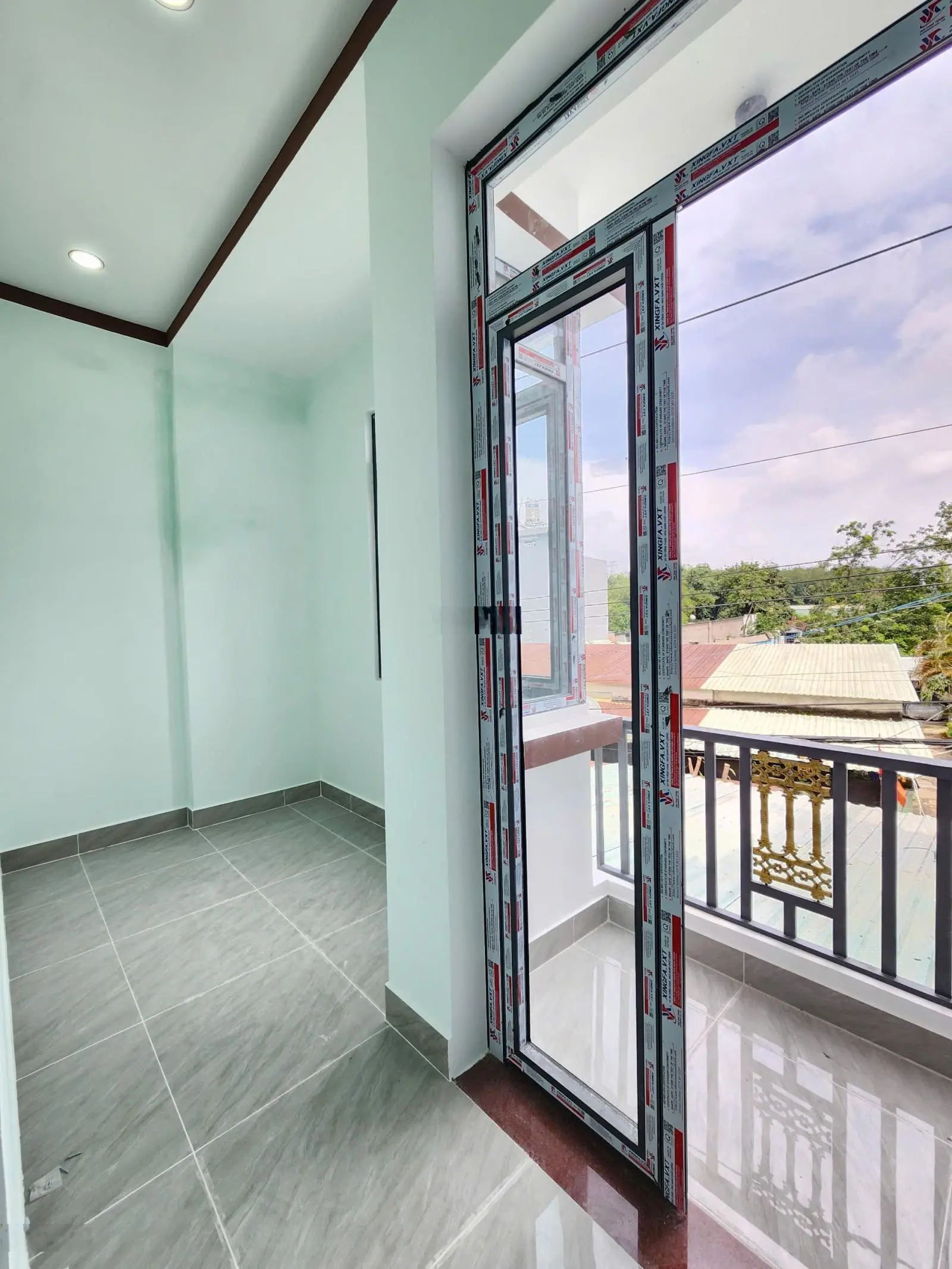 2,75 tỷ bán nhà MT kinh doanh 1 trệt 1 lầu gần ngã tư Miếu Ông Cù 500m, P. Bình Chuẩn, Tp. Thuận An