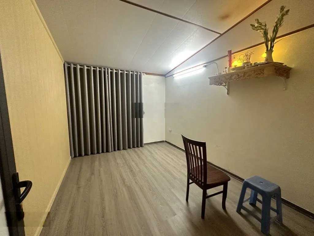 Nhà mặt phố Thạch Cầu, Long Biên, KD đỉnh, tương lai view KĐT sinh thái ven Sông Hồng