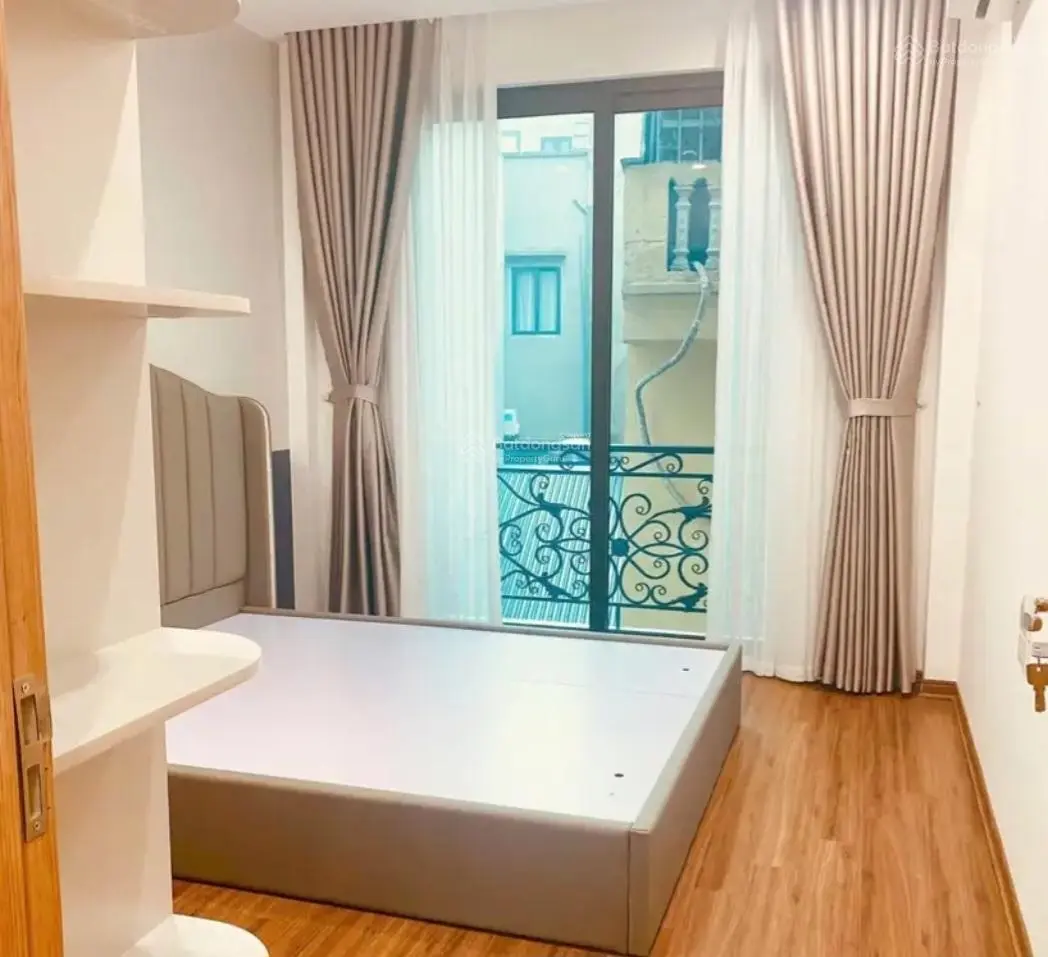 Bán nhà nguyễn viết xuân- tt hà đông- mới tinh- oto đỗ gần- full nội thất- dt 35m- 5t' giá 7,999 tỷ