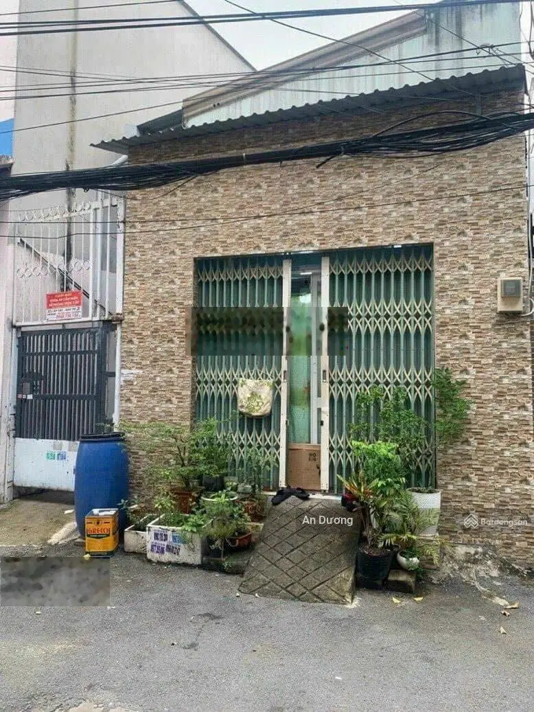 Đi định cư nhượng lại dãy trọ 6 phòng ngay trung tâm hành chính Đức Hòa rất hiếm có giá 800tr TL