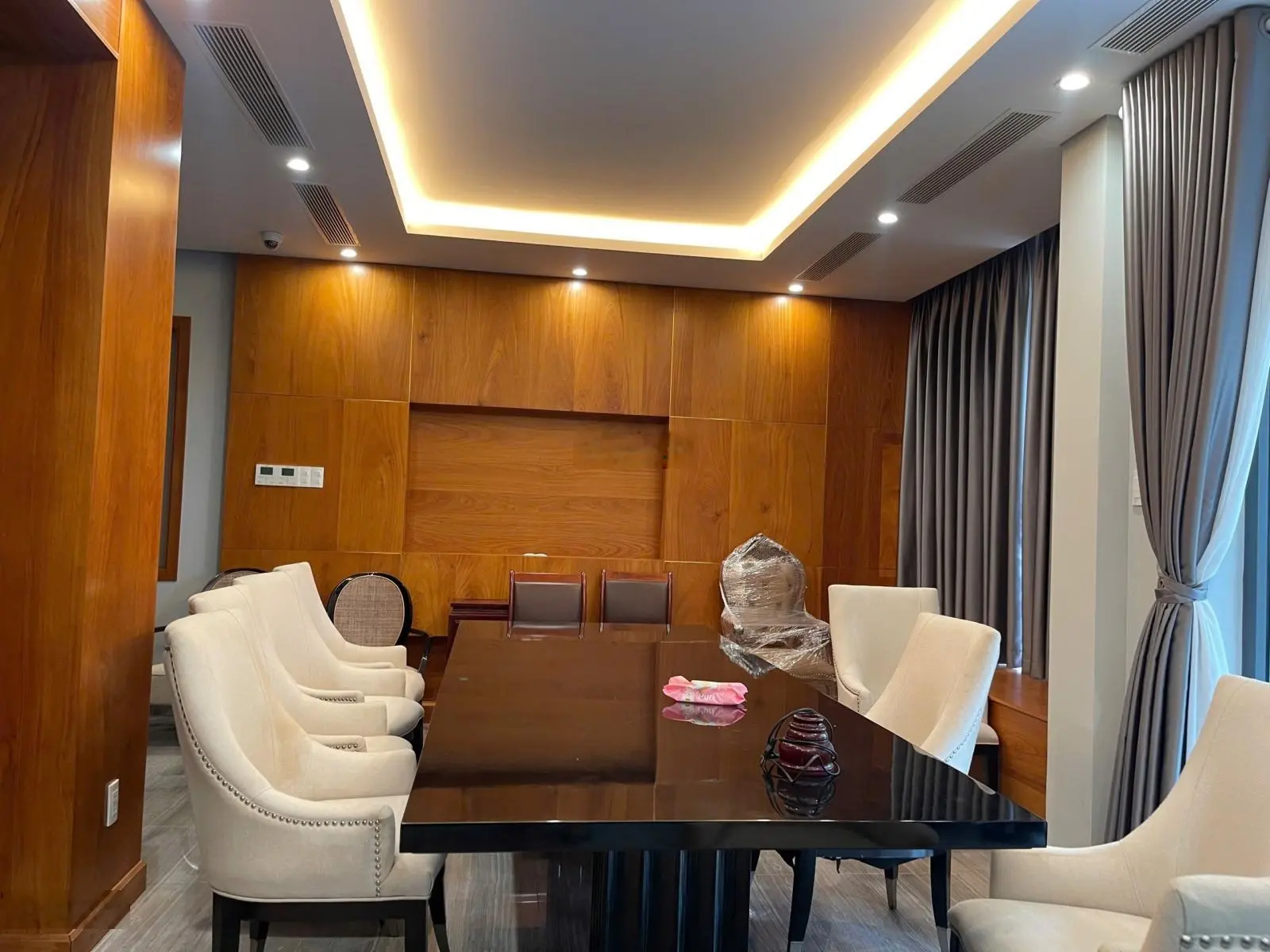 Duy Nhất 1 Căn!! Biệt Thự Phan Xích Long khu đường Hoa (8x18) chỉ 4X Tỷ