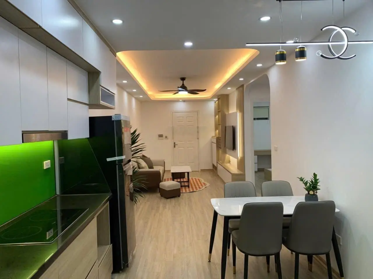 Bán gấp căn 72m2 - 2ngủ & 2 vệ sinh HH2 Linh Đàm Hoàng Mai. Lh: 0966 455 *** em Thuỷ