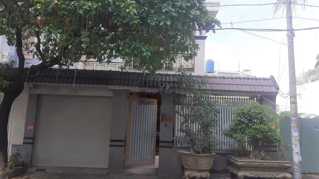 Bán nhà dt 9x19 khu biệt thư yên tĩnh 15 tỷ tl