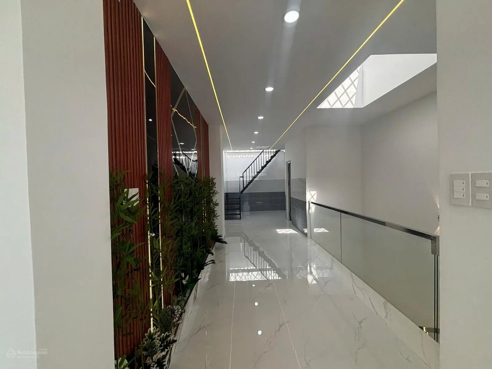 Bán nhà Ni sư huỳnh liên p10 tân bình 1 lửng 3 lầu 62m2
