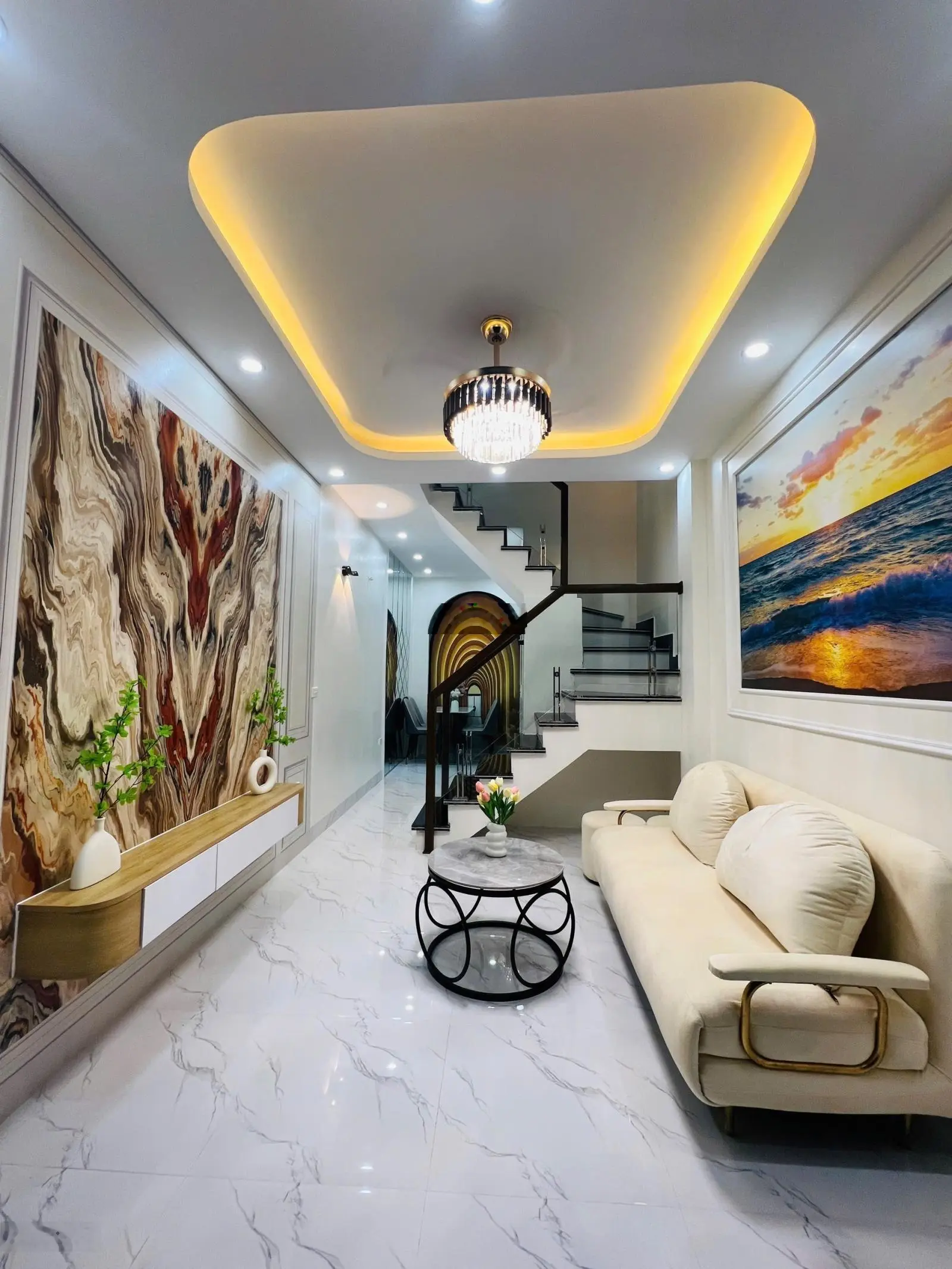 Bán nhà 3 tầng xây mới tinh phố Nguyễn Công Trứ - Hàng Kênh