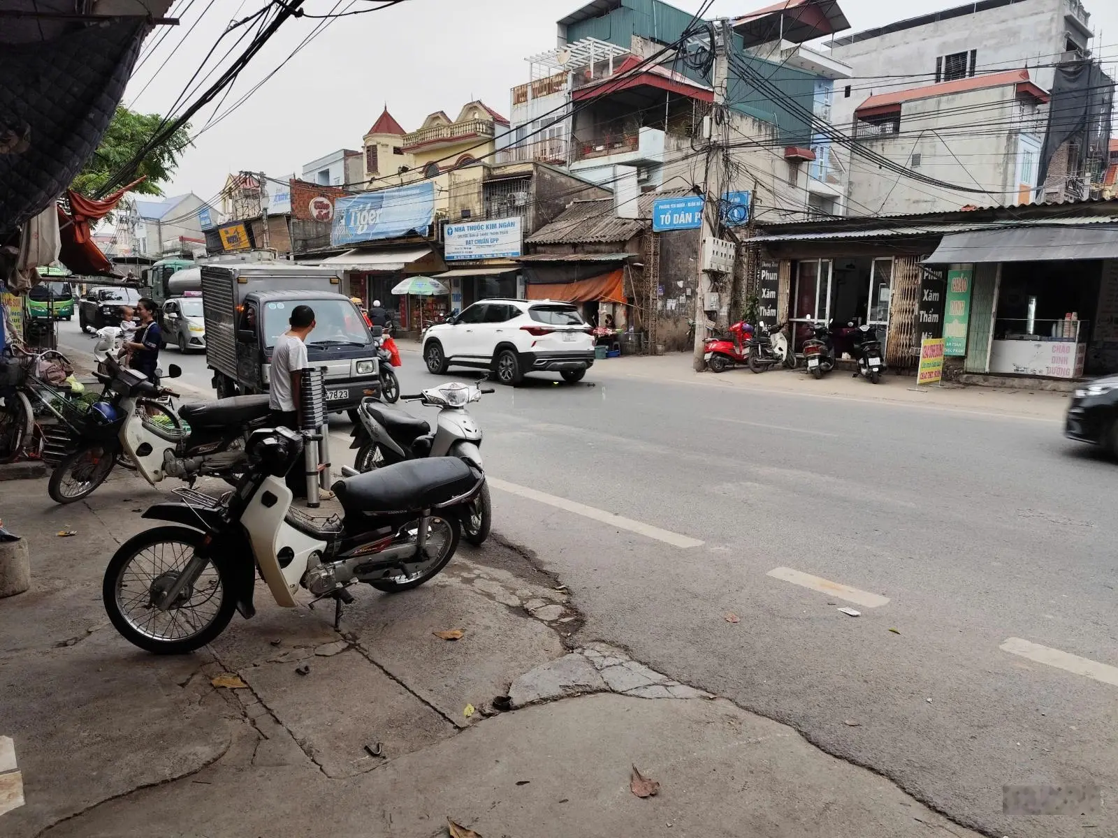 Bán 36m2 đất ngõ 1175 Quang Trung Yên Nghĩa bến xe tàu điện giá nét 3.9 tỷ bao tên Lh 0978 939 ***