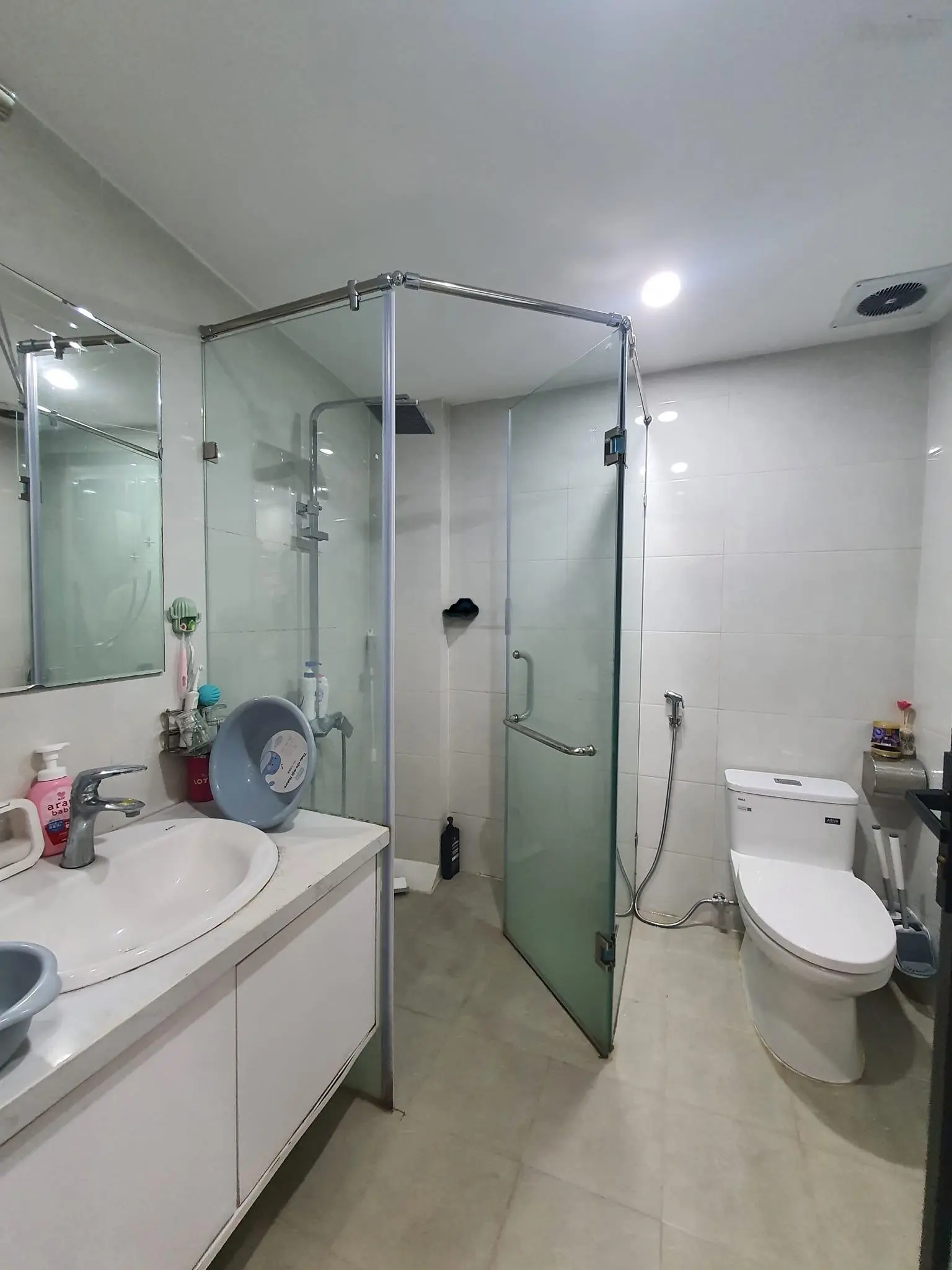 Lô Góc 30M ra Phố Phạm Văn Đồng , DT 35m2 x 5 tầng , đường rộng , view thoáng , giá : 7.6 tỷ