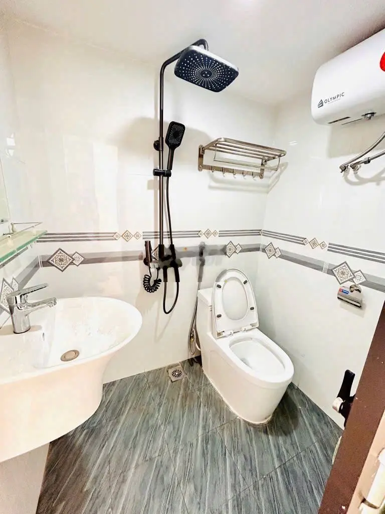BÁN NHÀ RIÊNG TÂN ẤP, KHÁCH CHỈ VIỆC XÁCH VALY VỀ Ở. 32M 3 TẦNG.