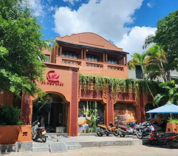 Bán gấp mặt tiền Bà Huyện Thanh Quan, P.6, Q.3 - DT: 10x22m vuông vức nhà 2 tầng chỉ 85 tỷ