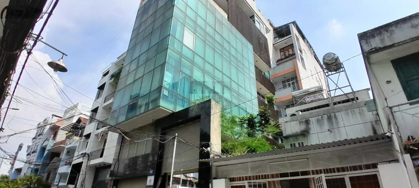 Bán tòa nhà 8 tầng, đường Bùi Đình Túy, DT 8 x 36m (281m2). Sàn 1400m2, có HĐ thuê cao