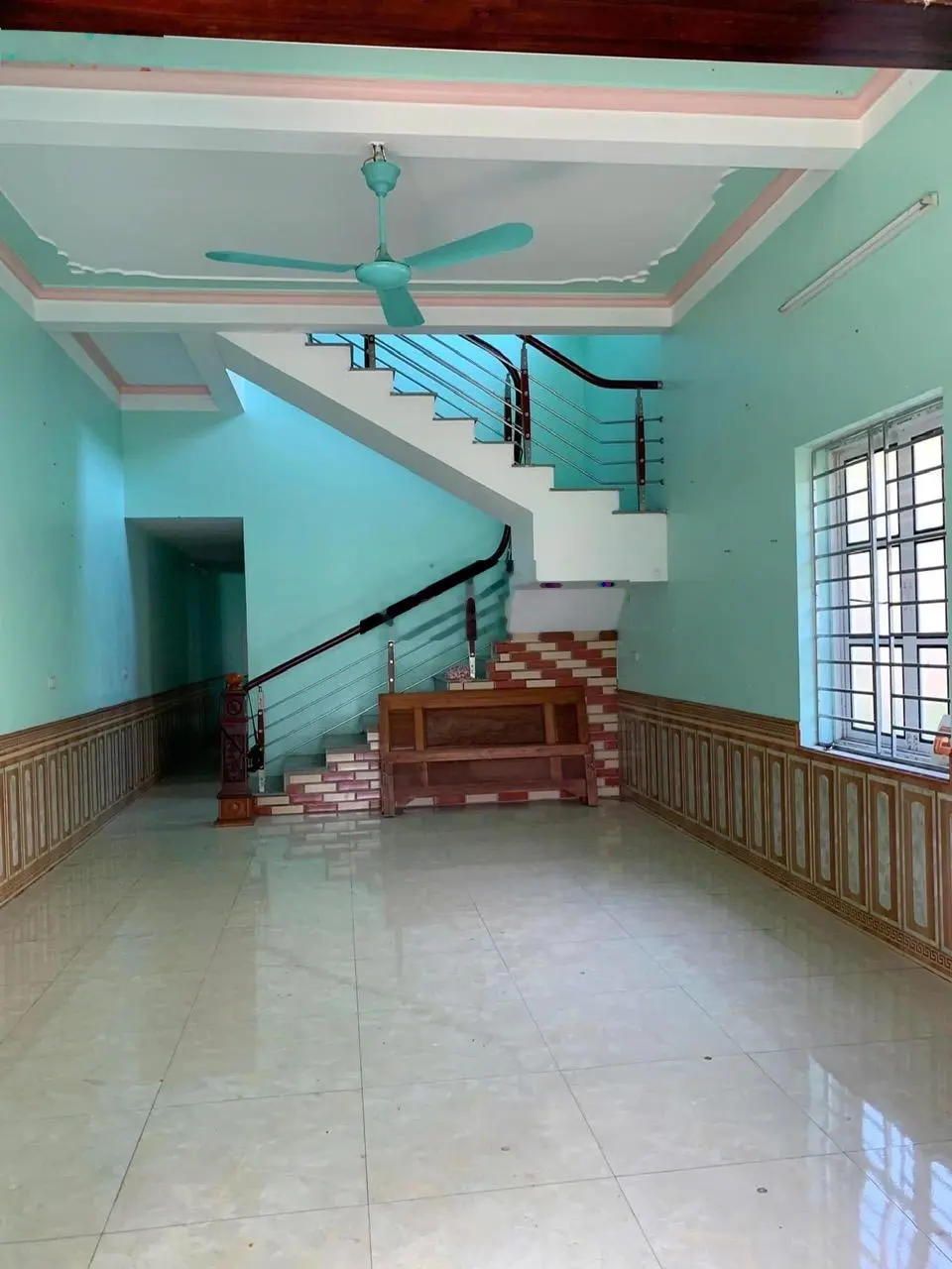 Bán nhà ở Thượng Ấm, giá 1,3 tỷ, 240m2, chính chủ, không môi giới, 100% thổ cư, 2 tầng, 2 ngủ