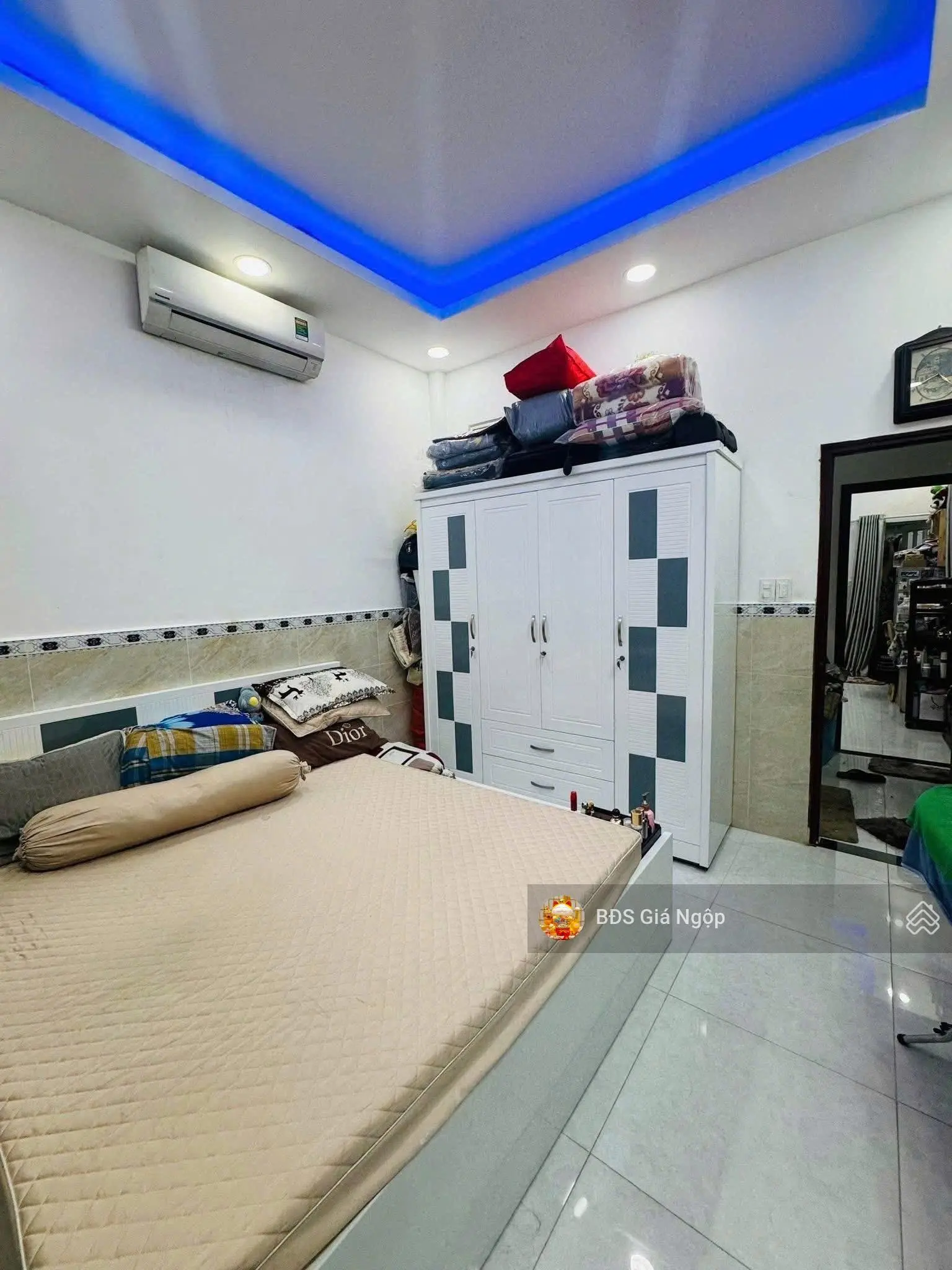 Bán nhà ung văn khiêm phường 25 bình thạnh hẻm 5m dt 55m2 sát đh hutech