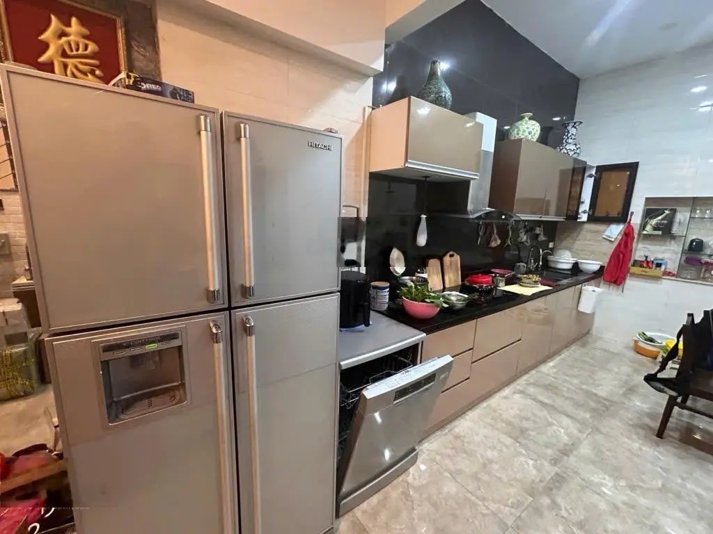 Bán nhà trung tâm Hoàn Kiếm giá hiếm 10 tỷ nhỏ thiết kế 50m2 tiện ích đầy đủ . LH 0979 389 ***