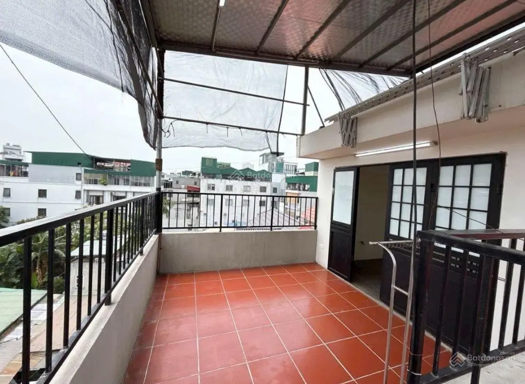 Nhà mới lung linh, phố trương định, 40m2 5 tầng, 6.1 tỷ, ngõ 3 gác, gần ô tô, thoáng sáng