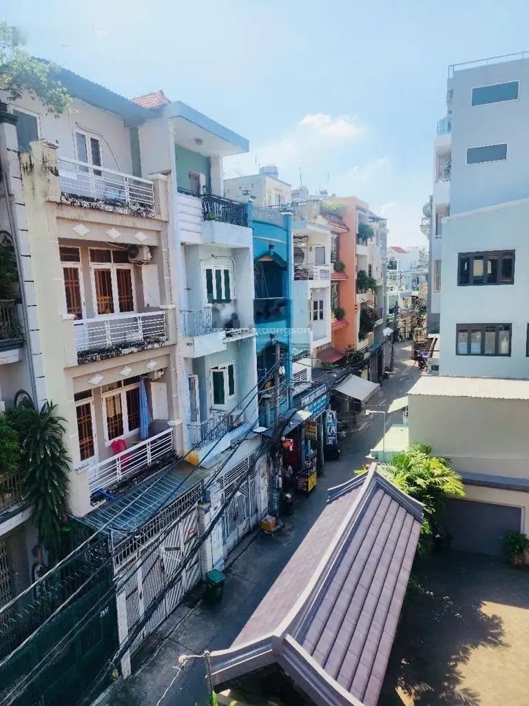 Lãi ngay khi mua - gần 270m2 (14x19m) 4 tầng HXH 5m ngay BX Miền Đông - chỉ 24,x tỷ