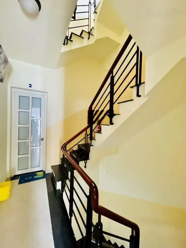 Hoàng văn thụ - xe hơi ngủ - ngay ngã 4 phú nhuận - 4.5x11m -4 tầng - hẻm 8m kinh doanh -13.5 tỷ tl