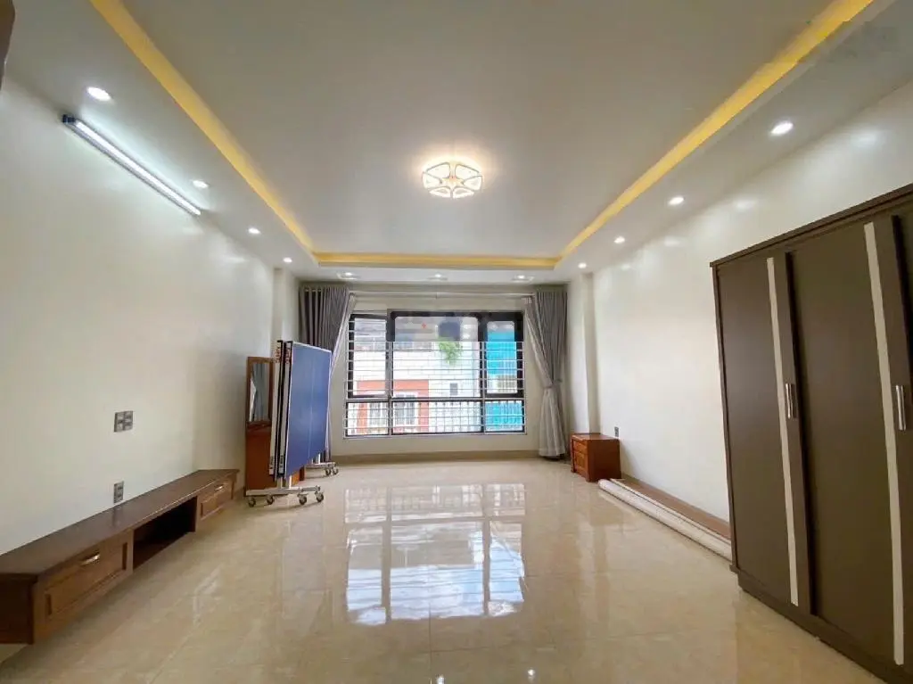 Bán nhà mặt phố bùi xương trạch 96m2- mặt tiền 4.6m- nở hậu - 24 tỷ- quy hoạch xong càng giá trị