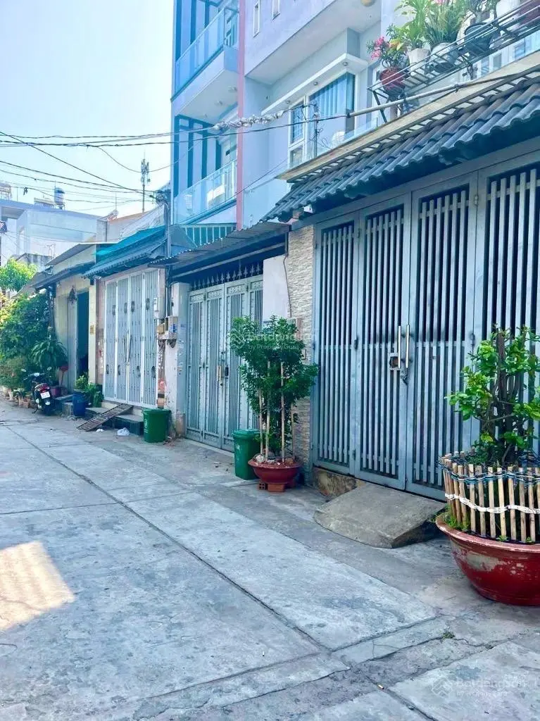 Bình Tân - mặt tiền hẻm 8 mét - 80m2 - nhỉnh 5 tỷ